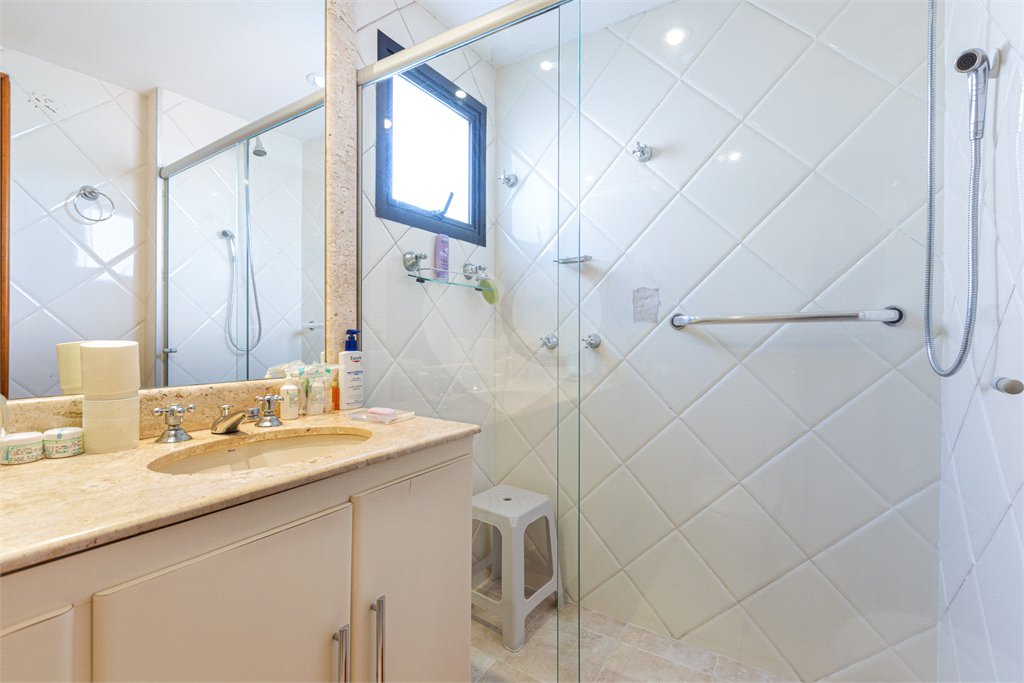 Apartamento à venda com 3 suítes em Alto da Lapa, São Paulo, SP