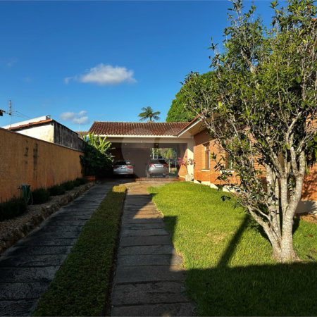 Casa à venda com 4 quartos, sendo 2 suítes, em Vila Aparecida, Itapetininga, SP