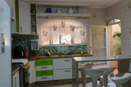 Sobrado à venda com 3 quartos em Vila Giordano, São Paulo, SP