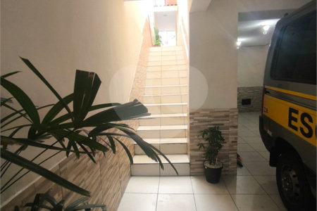 Casa à venda com 2 quartos, sendo 1 suíte, em Jardim Cacique, Suzano, SP