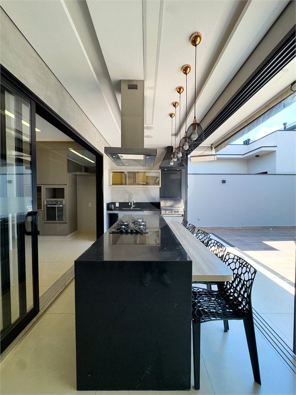 Casa à venda com 3 quartos, sendo 2 suítes, no condomínio Jardim Residencial Dona Maria José, Indaiatuba - SP