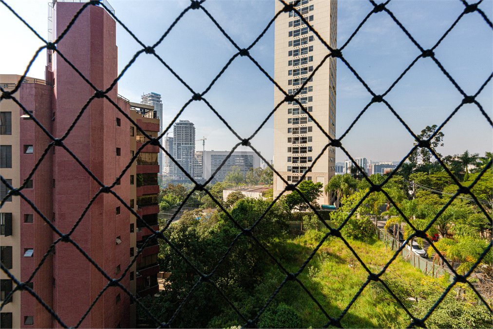 Apartamento à venda com 3 suítes em Jardim Fonte do Morumbi, São Paulo, SP