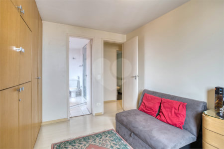Cobertura à venda com 4 quartos, sendo 1 suíte,  em Vila Clementino, São Paulo, SP