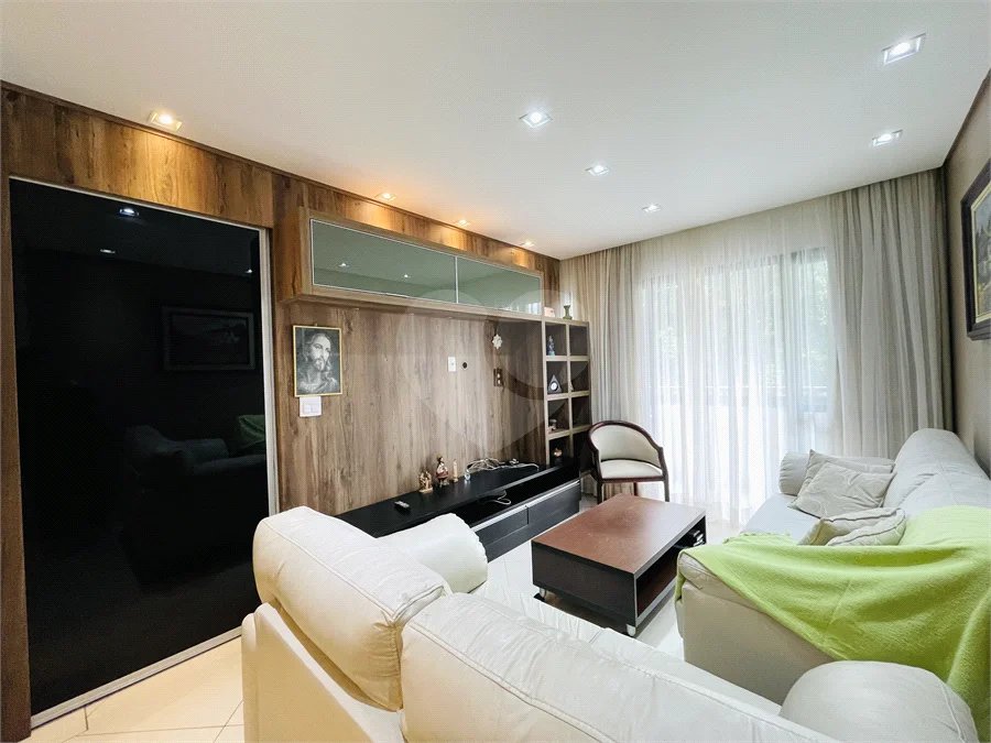 Apartamento pronto para mudar 69 m² c/ 2 Dormitórios e 1 Vaga -Condomínio Kentucky Próximo ao Shopping Metrópole!