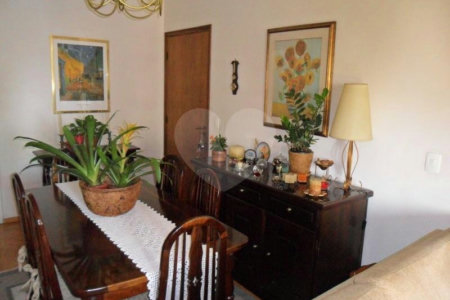 Apartamento à venda com 3 quartos, sendo 1 suíte, em Vila Andrade, São Paulo, SP