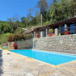 Casa à venda com 3 quartos, sendo 2 suítes, no condomínio Alpes de Caieiras, Caieiras - SP