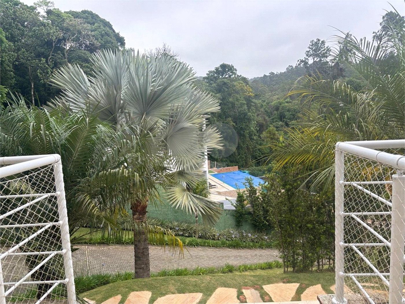 Casa à venda com 4 quartos, sendo 3 suítes, no condomínio Parque Itatiaia, Mairiporã - SP