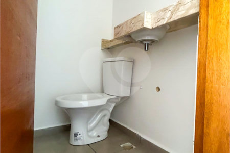 Casa à venda com 2 suítes em Vila Santa Helena, Atibaia, SP