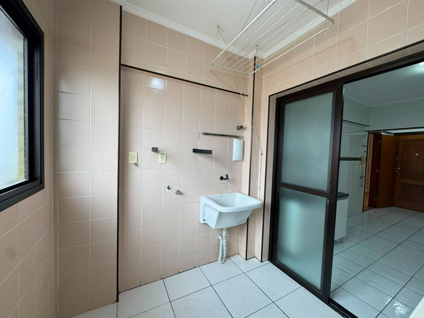 Apartamento com 3 dormitórios à venda, 103 m² por R$ 765.000,00 - Embaré - Santos/SP