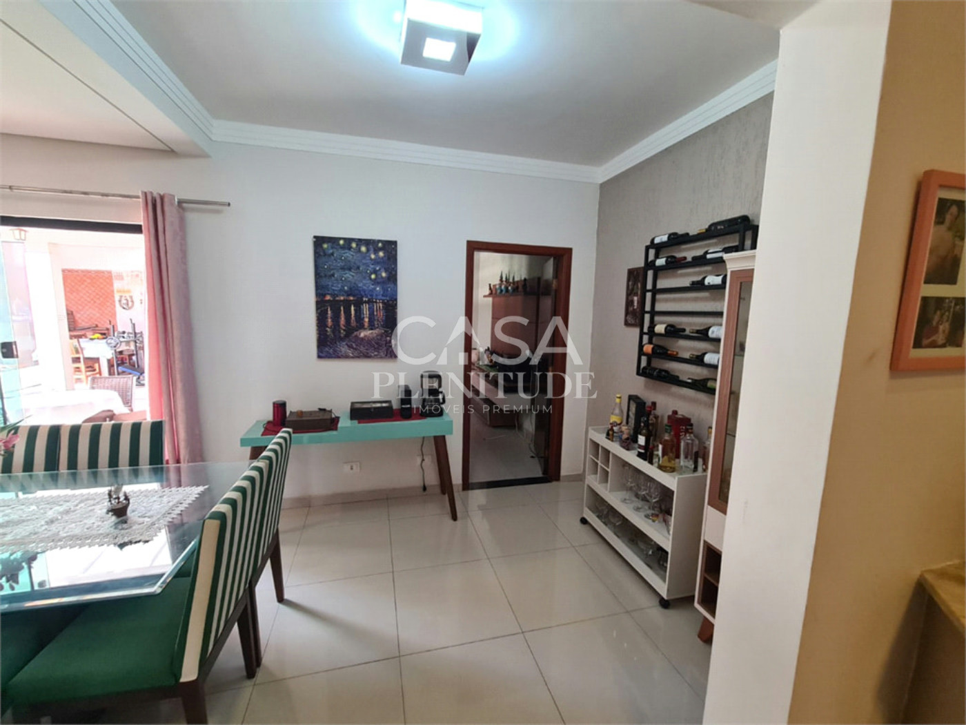 Casa em condomínio à venda com 4 quartos, sendo 3 suítes,  em Granja Olga II, Sorocaba, SP
