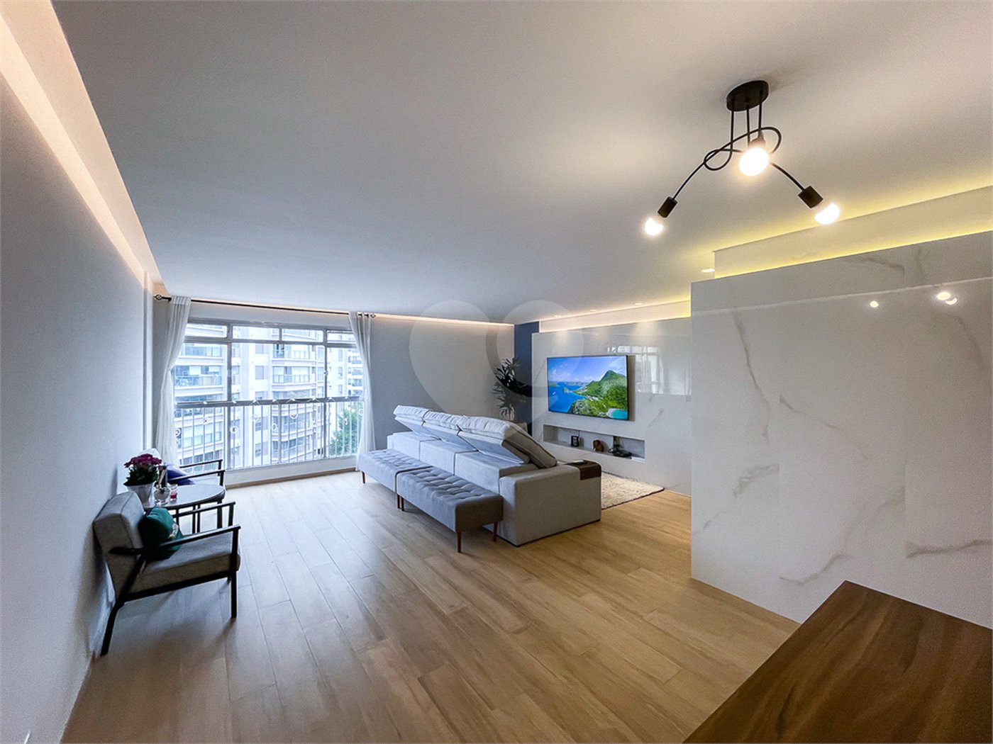 Apartamento à venda com 2 quartos, sendo 1 suíte, em Mirandópolis, São Paulo, SP