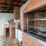 Casa à venda com 4 quartos, sendo 2 suítes,  no condomínio Vila das Flores, São Paulo - SP