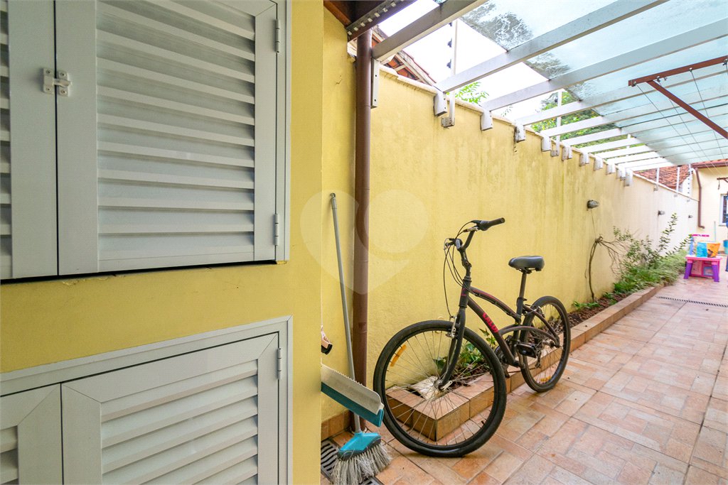 Casa à venda com 3 quartos, sendo 1 suíte,  em Vila Cordeiro, São Paulo, SP