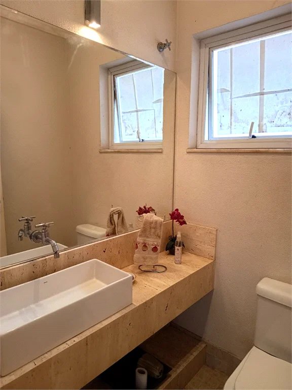Casa Térrea à venda com 4 quartos, sendo 3 suítes, em Jardim Morumbi, São Paulo, SP