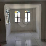Sobrado à venda com 2 quartos em Tremembé, São Paulo, SP