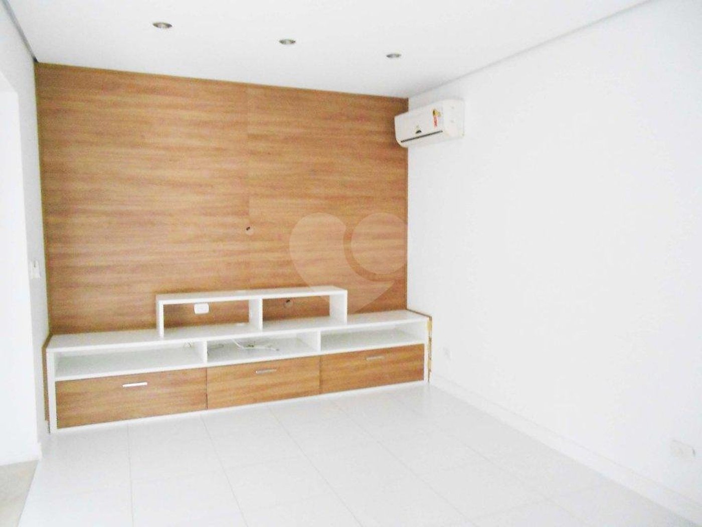 Apartamento para alugar com 4 suítes em Jardim Marajoara, São Paulo, SP