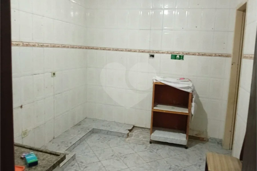 Casa Térrea à venda com 4 quartos, sendo 1 suíte, em Vila Antonieta, São Paulo, SP