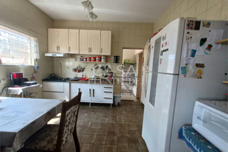 Casa à venda com 4 quartos em Vila Trujillo, Sorocaba, SP