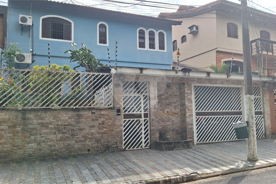Sobrado à venda com 4 quartos, sendo 1 suíte, em Tremembé, São Paulo, SP