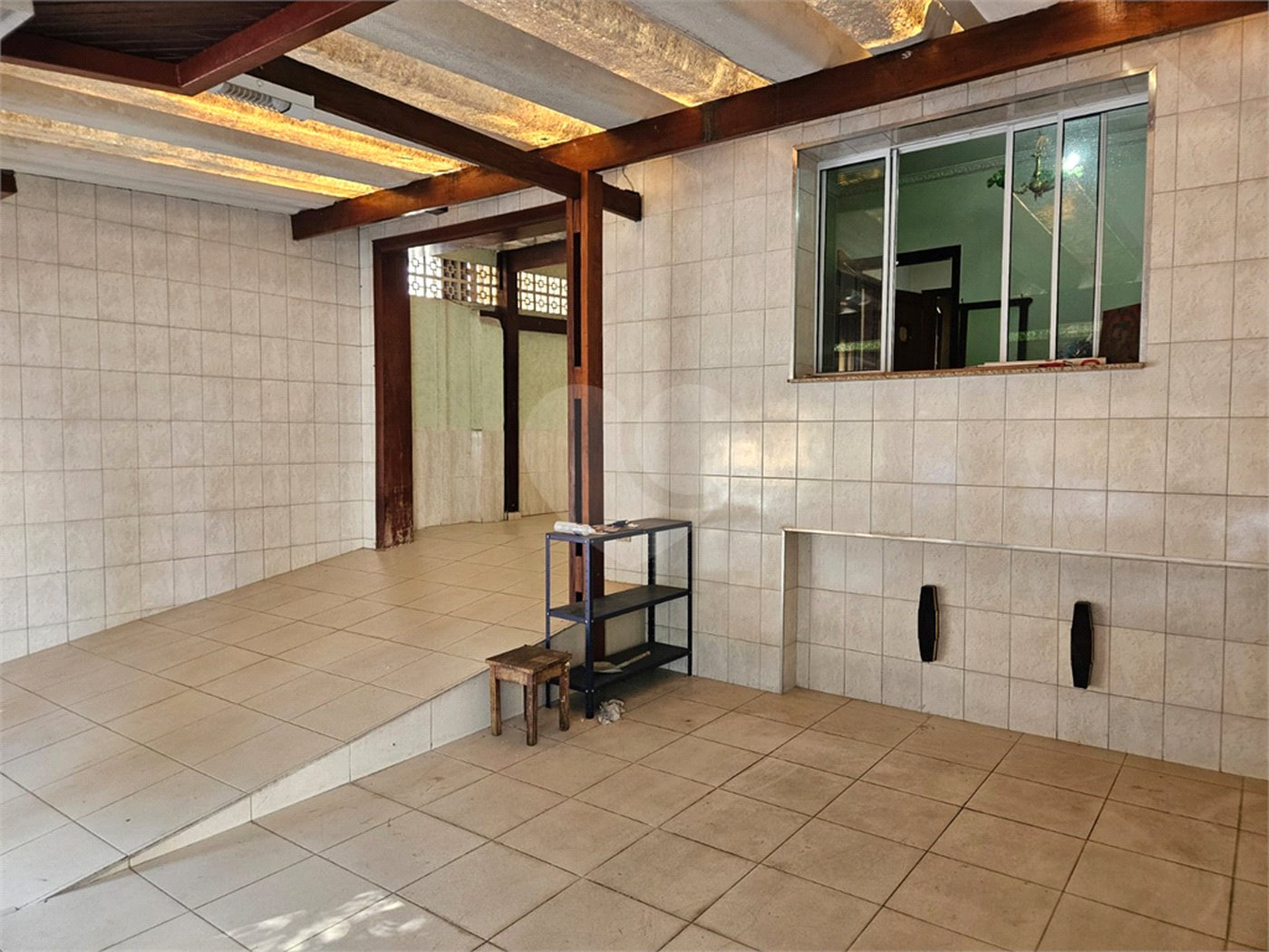 Casa à venda com 3 quartos, sendo 1 suíte,  em Água Branca, São Paulo, SP