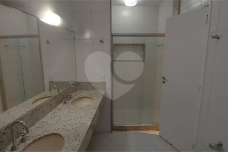 Apartamento à venda com 4 quartos, sendo 1 suíte,  em Laranjeiras, Rio de Janeiro, RJ