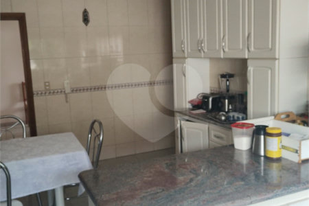 Casa à venda com 5 quartos, sendo 1 suíte, em Vila Japi II, Jundiaí, SP