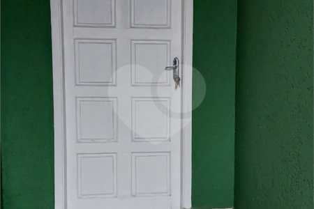 Sobrado à venda com 3 quartos em Vila Campestre, São Paulo, SP
