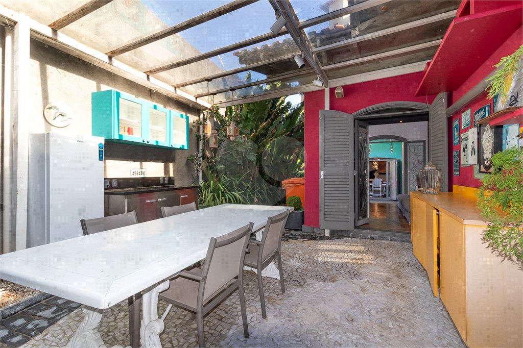 Casa à venda ou para alugar com 3 quartos, sendo 1 suíte, em Butantã, São Paulo, SP