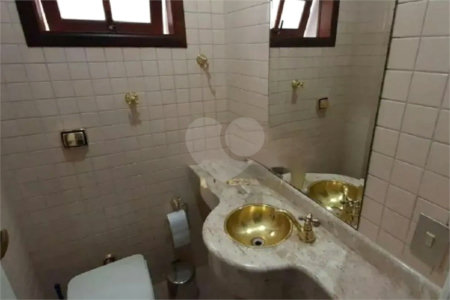 Casa de Vila à venda com 3 quartos, sendo 1 suíte, em Alto da Boa Vista, São Paulo, SP