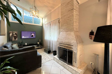 Casa à venda com 4 suítes em Vila Santo Antônio, Cotia, SP