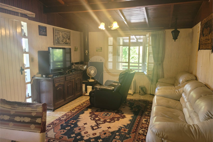Sítio à venda com 6 quartos, sendo 3 suítes, em Serra da Cantareira, Mairiporã, SP