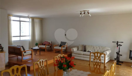 Apartamento à venda com 3 quartos, sendo 1 suíte, em Mooca, São Paulo, SP