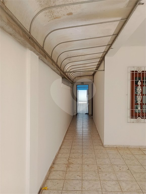 Sobrado à venda com 3 suítes em Vila Inah, São Paulo, SP