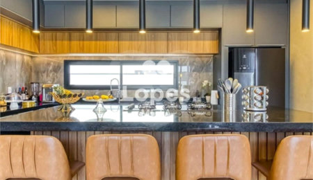Casa à venda com 4 quartos, sendo 3 suítes,  em Condomínio Residencial Mont Blanc, São José dos Campos, SP