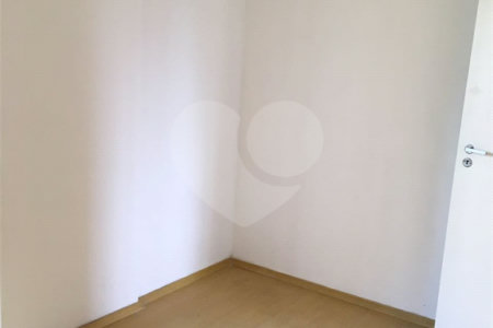 Apartamento à venda com 3 quartos, sendo 1 suíte, em Jardim Parque Morumbi, São Paulo, SP