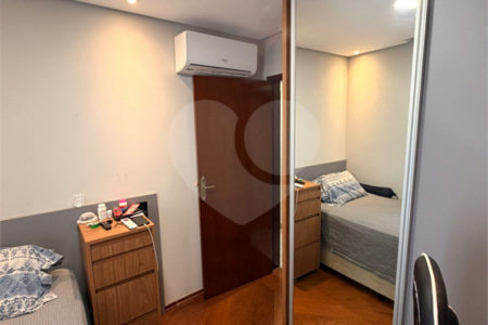 Apartamento à venda com 3 quartos, sendo 1 suíte,  em Vila Paulicéia, São Paulo, SP