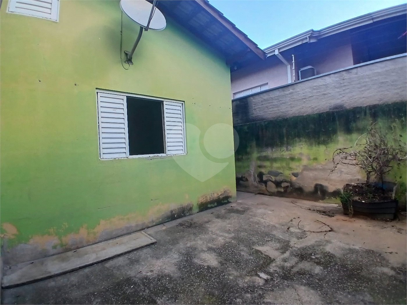Casa à venda com 2 quartos em Jardim das Palmeiras, Atibaia, SP