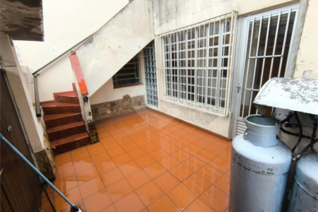 Sobrado à venda com 5 quartos, sendo 1 suíte, em Jardim Trussardi, São Paulo, SP