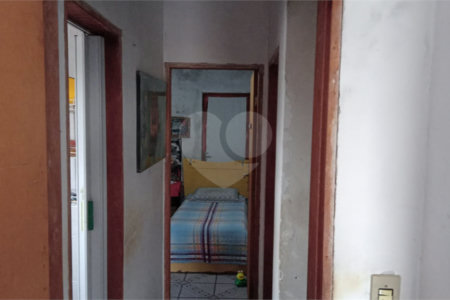 Casa de Vila à venda com 4 quartos, sendo 1 suíte, em Vila Mazzei, São Paulo, SP