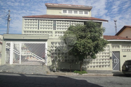 Sobrado à venda com 5 quartos, sendo 3 suítes, em Vila Bonilha, São Paulo, SP