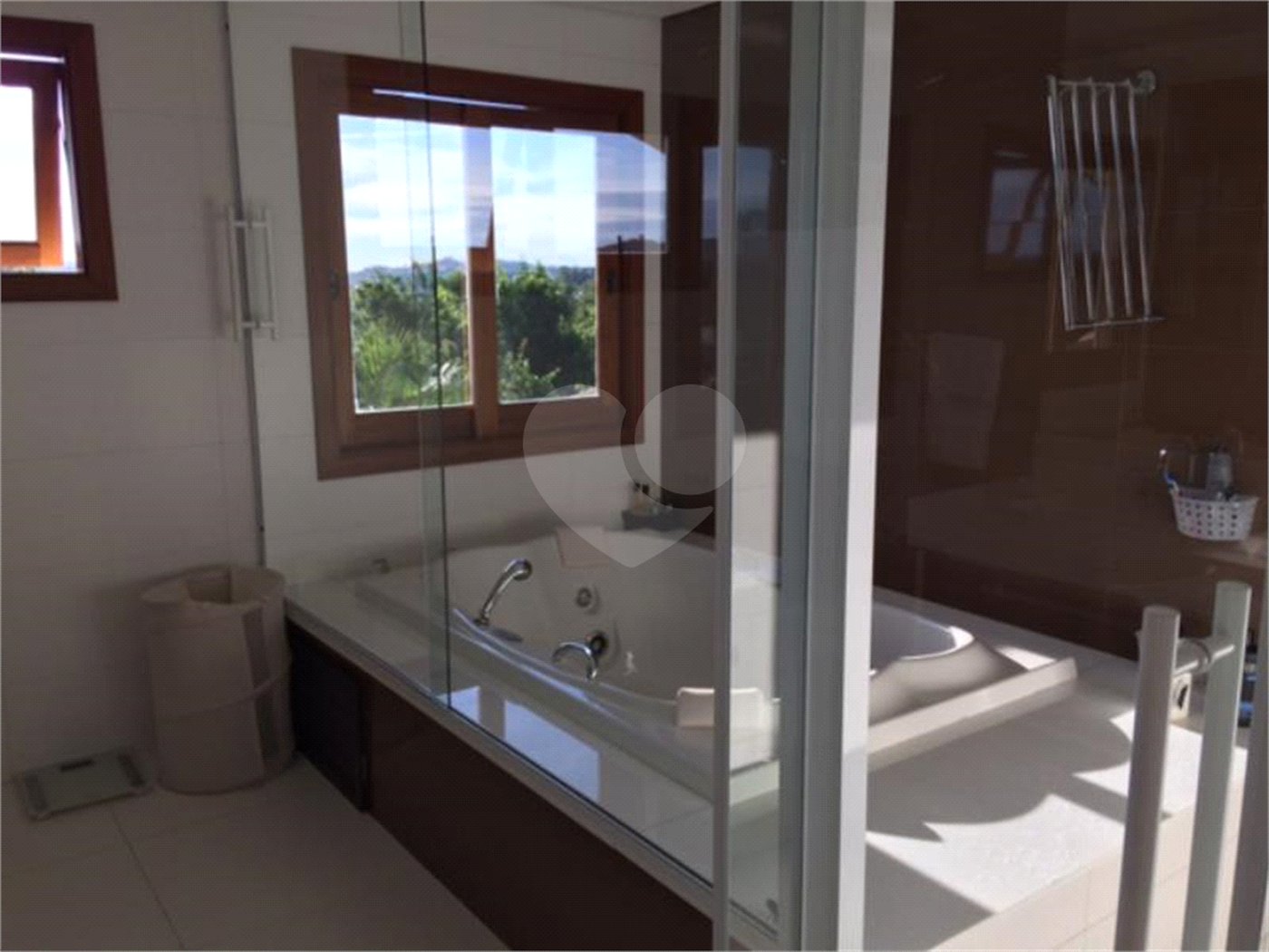 Casa à venda com 4 suítes no condomínio São Joaquim, Vinhedo - SP