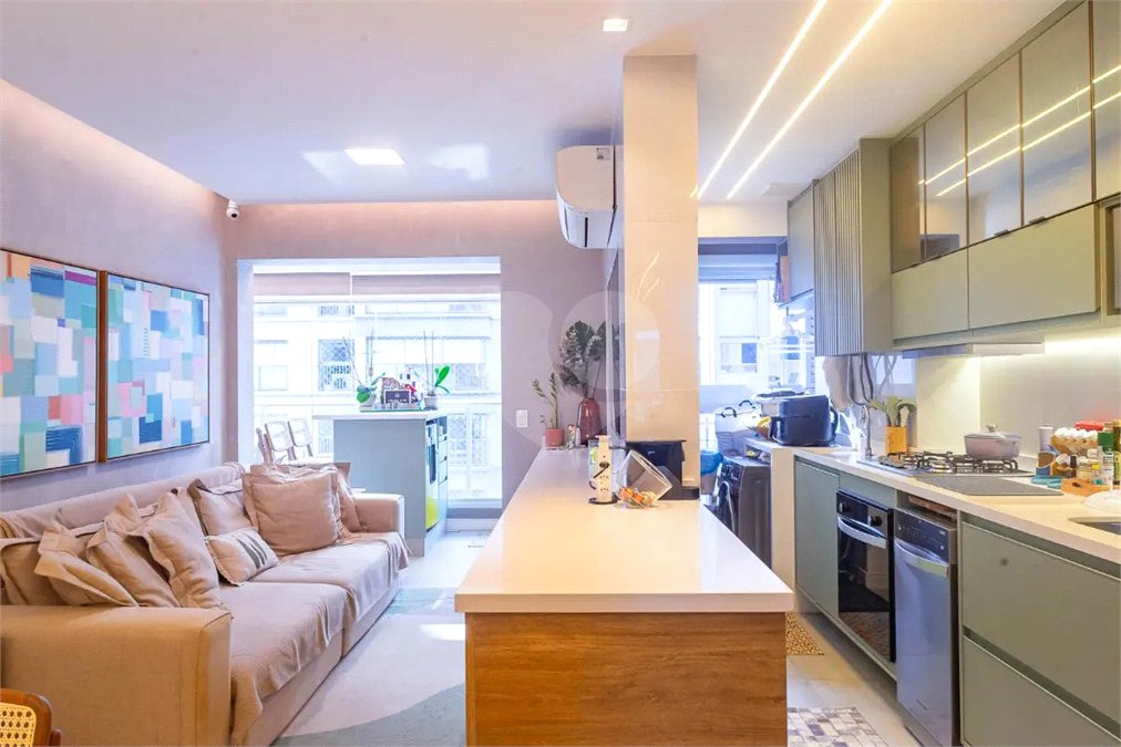Apartamento à venda com 2 quartos, sendo 1 suíte,  em Jardim das Acácias, São Paulo, SP