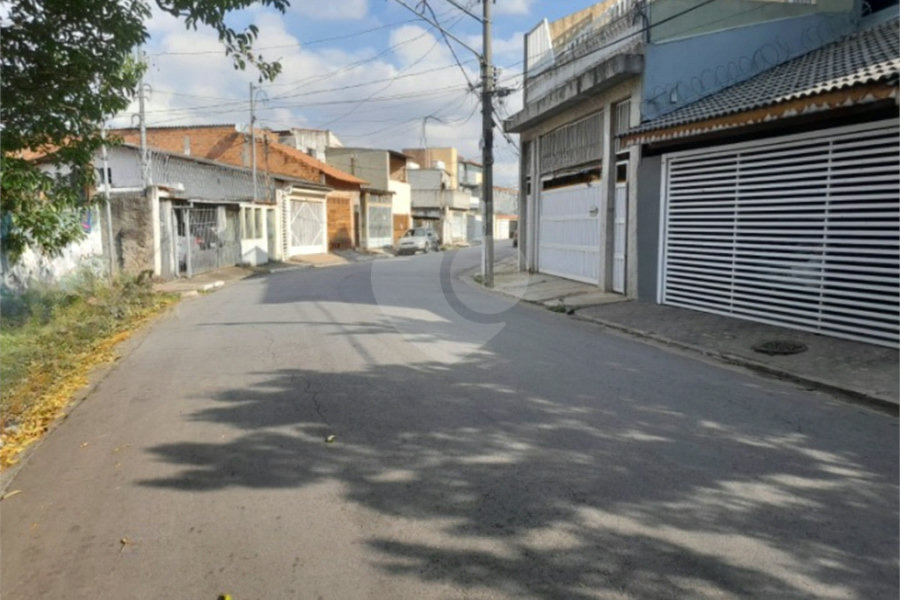 Sobrado à venda com 3 quartos, sendo 1 suíte,  em Saúde, São Paulo, SP