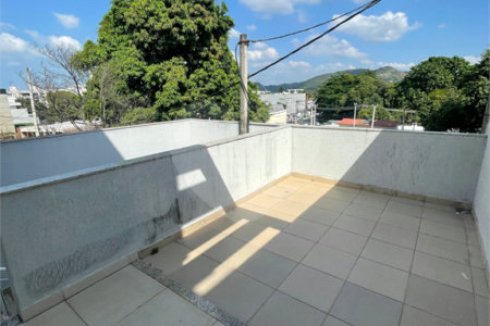Casa à venda com 3 quartos, sendo 1 suíte, no condomínio Residencial Green Ville, Rio de Janeiro - RJ