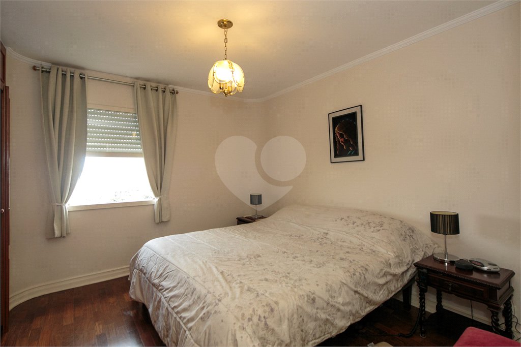 Apartamento à venda com 4 quartos, sendo 1 suíte, em Alto da Boa Vista, São Paulo, SP