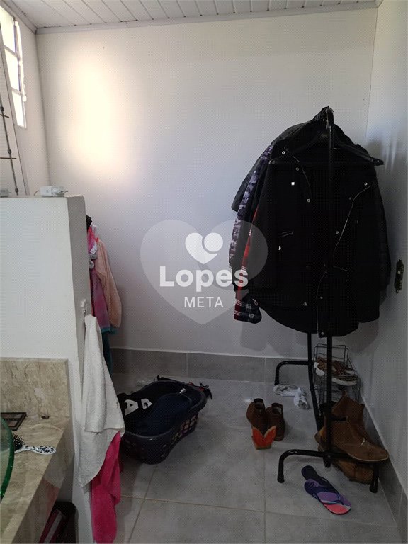 Chácara à venda com 5 quartos, sendo 3 suítes, em Loteamento Residencial Vista Linda, São José dos Campos, SP