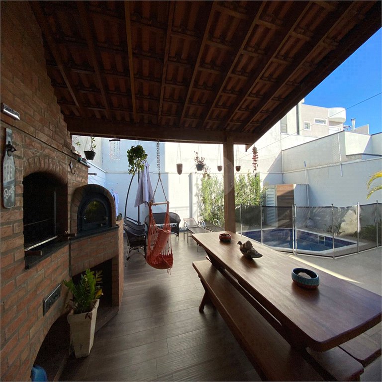 Casa à venda com 3 quartos, sendo 1 suíte,  no condomínio Residencial Viena, Indaiatuba - SP