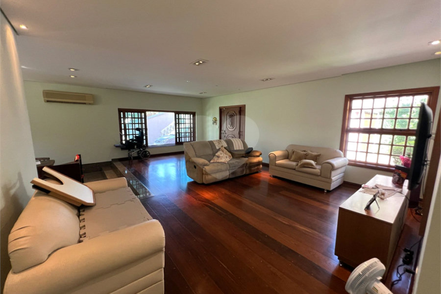 Casa Térrea à venda com 3 suítes em Tremembé, São Paulo, SP