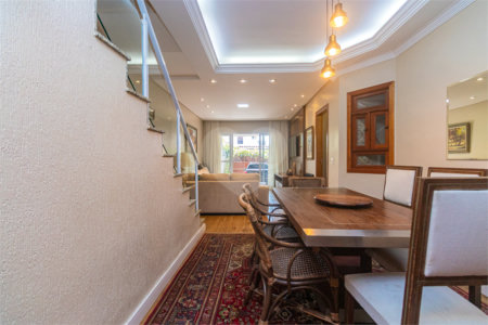 Casa à venda com 4 quartos, sendo 2 suítes, em Jardim Prudência, São Paulo, SP