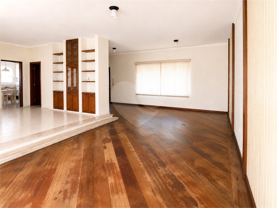 Casa Térrea para alugar com 4 quartos, sendo 1 suíte,  em Jardim América, Sorocaba, SP